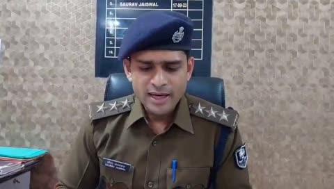 गया पुलिस की बड़ी कारवाई, कई लूट कांडो में वांछित राधे कुमार उर्फ सुभम कुमार के साथ दो अन्य अभियुक्तों को सोने के आभूषण कुल वजन 30.490ग्राम अनुमानित मूल्य 2.18.194के साथ किया गया गिरफ्तार।