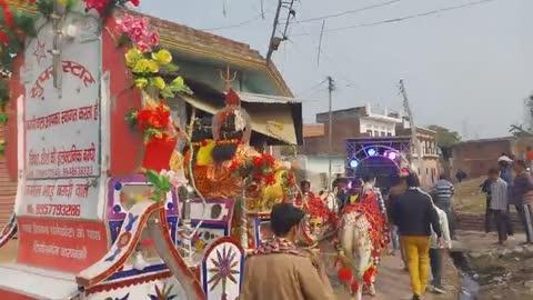 कुर्सी धनुष यज्ञ मेला कार्यक्रम आज आज श्री रामलीला धनुष भंग सीता विवाह राम और रावण युद्ध कार्यक्रम का आयोजन किया जा रहा है आप सभी श्रोताओं दर्शक गणों से अनुरोध है कि भारी से भारी संख्या में मेला मैदान में पधार कर श्री राम चरित्र का आनंद ले विगत वर्षों की भांति इस वर्ष भी मिला धनुष यज्ञ का आयोजन किया जा रहा है इस कार्यक्रम में आप सादर आमंत्रित हैं इस कार्यक्रम में सम्मिलित होकर कार्यक्रम की शोभा बढ़ाएं ।
धनुष यज्ञ मेला कमेटी की कमेटी, कुर्सी बाराबंकी
अध्यक्ष श्री मंगल प्रसाद जायसवाल महामंत्री श्री दुर्गा प्रसाद राठौर कोषाध्यक्ष श्री राम लखन जायसवाल मंत्री श्री मनीष कुमार रस्तोगी श्री अंकित निगम, संरक्षक श्री शिवदयाल जायसवाल श्री सोहनलाल मौर्या
उपाध्यक्ष श्री राजेश चौरसिया श्री शशिकांत मिश्रा 
मेला आयोजन बेला धनुष कमेटी कुर्सी बाराबंकी कुर्सी स्थल कुर्सी निकट ढाबा रामलीला मैदान बाराबंकी
https://shuru.page.link/kxSab6iFSjCrirNf8