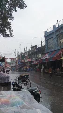 Lakhimpur khiri barish Santa Devi Marg