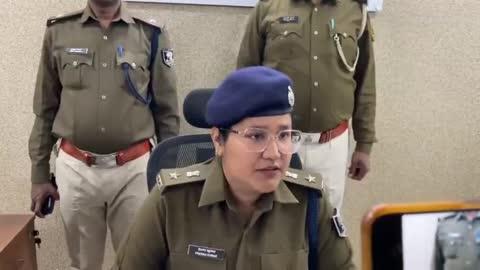 गया पुलिस की त्वरित एवम बड़ी कारवाई, वाहन चोर गिरोह का पर्दाफाश करते हुए वाराचट्टी थाना क्षेत्र अंतर्गत वाहन चोर गिरोह के 04सदस्यों को 10मोटरसाइकिल के साथ किया गया गिरफ्तार।