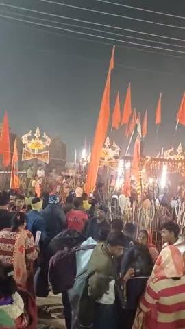 प्रयागराज महाकुंभ में आस्था की डुबकी लगाई हजारों लाखों   श्रद्धालुओं ने, मौनी अमावस्या के दिन करोड़ो श्रद्धालु लगाएंगे आस्था की डुबकी