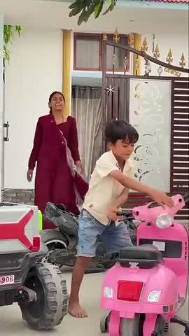 यह वीडियो सभी लोगों के पास पहुंचनी चाहिए