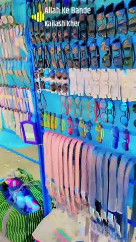 ધરમપુર ગુજરાત મે પોલીસ સ્ટેશન કે સામને પાંચ એસી દુકાન હૈ એક દુકાન જ્યાં એક વાગે છે લઈને બે વાગે સુધી દુકાન પે કોઈ રહે નહિ