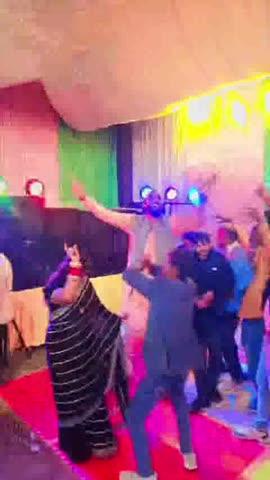 प्रसून मिश्रा उर्फ दिकू भैया डांस करते हुए नजरआए प्लीज उनके लिएएक लाइक