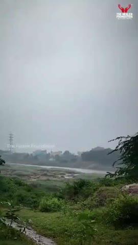 இந்த *மழைக்காலத்தில்* *ஒழுகும்* *கூரை* வீட்டில் *சேறும்* *சகதியால்* அவதியுறும் மக்களுக்கு *மளிகைப்* *பொருட்கள்* மற்றும் *தார்ப்பாய்*  போன்ற வேண்டியதை *கொடுக்க* *உங்களின்* உதவி கிடைக்குமா🙏🏻😞
தொடர்புக்கு பயன் படுத்தவும் :9487184721