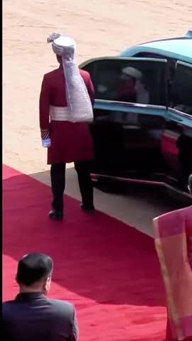 LIVE: Russian President Vladimir Putin pays homage to Mahatma Gandhi at Rajghat, New Delhi