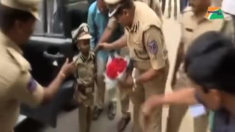 share this video 😱😥🙏