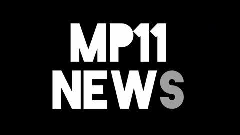 कुक्षी नगर का मनावर रोड़ गड्ढे में तब्दील
दो दिनों में तीन वाहन दुर्घटनाओं में हुए घायल लोग
कुक्षी। नगर की सड़कों पर गड्ढे तो है परन्तु मनावर रोड़ की सड़क डेंजर झोन में बदल गई है।अंबेडकर चौराहे से लेकर कापसी फाटे तक कि सड़क गड्ढेदार हो गई सड़क पर गड्ढों में पानी भर गया तो सड़क ने पोखरों का रूप ले लिया है।वाहन चालकों की गाड़िया गिर रही है।लोगो को गहरी चोट लग रही है सड़क सुधारने वालो का ध्यान किसी बड़ी दुर्घटना के बाद ही आएगा।
मनावर रोड़ पर अंबेडकर चौराहे से सड़क और साइड पटरी दोनो खराब हो गई।शुक्रवार की शाम को ओर शनिवार को दो से तीन वाहन चालक गड्ढों में गिरे वाहन असंतुलित होकर गिरने से गहरी चोटे भी आई है इसके पहले भी अनेक लोग गिरे है।इस मार्ग पर एक मेंरीज गार्डन ओर एक स्कूल भी है ऐसे में लोगो का आना जाना लगा रहता है।सड़क सुधार की मांग भी हुई पर किसी ने ध्यान नही दिया।सड़क पर पानी बह रहा गए गंदे पानी के उड़ने से भी वाहन चालक परेशान है।