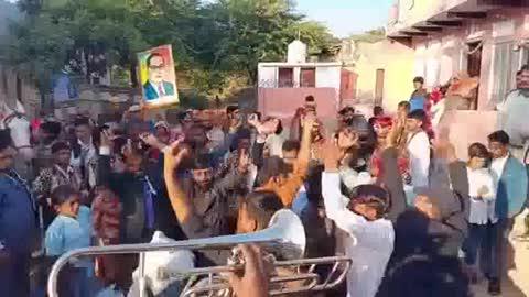 सरूंड थाना क्षेत्र के खेड़ा निहालपुरा में पहली बार पुलिस प्रशासन की मौजूदगी में दलित दूल्हे की घोड़ी पर निकाली निकासी#Indraj Singh Gurjar#Kuldeep Dhankar# Hansraj Patel#Kotputli#Rao Rajendra Singh Shahpura BHIM ARMY Bhajanlal Sharma Ashok Gehlot Naresh Meena#
#BreakingNews #ViratnagarNews
#KotputliNews
#ShahpuraNews
#BehrorNews 
#NewsUpdate #LatestNews #ViralNews #TrendingNow  #LiveUpdates
#RajasthanNews #JaipurNews #LocalNews
#FollowForUpdates #FollowNow #ViralVideo #TrendingReels #FBReels #ExplorePage