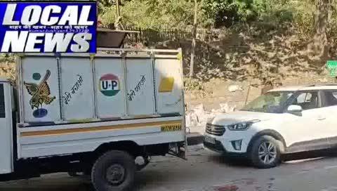 आज हरिद्वार देहरादून के बीच ट्रेनों का आवागमन बंद रहेगा।
रेल प्रशासन की ओर से हरिद्वार-देहरादून रेलखंड के भीमगोड़ा टनल के समीप पुलिया मरम्मतीकरण कार्य के चलते सोमवार को इस सेक्शन पर रेल ट्रैफिक ब्लॉक रहेगा। अनुमान है कि 4 बजे तक यहां  ट्रेनों का संचालन बंद रहेगा।
यात्रियों को असुविधाएं नहीं हो इसके लिए रेलवे प्रशासन की ओर से नई दिल्ली-देहरादून शताब्दी एक्सप्रेस, अहमदाबाद मेल, लिंक एक्सप्रेस और हरिद्वार-ऋषिकेश के बीच संचालित पैसेंजर ट्रेनों को आज रद किया है।  काम के चलते हरकी पैड़ी भीमगोड़ा सड़क मार्ग पर भी यातायात प्रभावित रहेगा।इस मार्ग पर गत बारिशों में पर्वत से हुए भुस्खलन के कारण पुलिया और सेफ़्टी जाल ध्वस्त हो गया था।