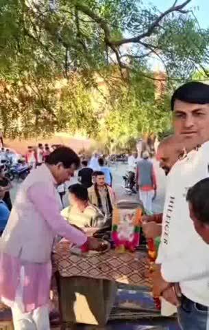 क्षैत्र के ग्राम मैना में क्षेत्रीय विधायक श्री गोपालसिंह इंजीनियर ने टास  उछाल कर कबड्डी खेल महोत्सव का शुभारंभ किया।