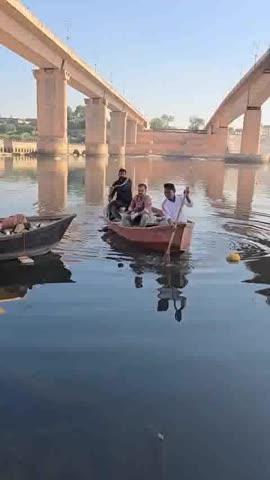 #kotalive चंबल नदी से शव बरामद: शव को पास मिले आधार कार्ड में पिता का नाम रमेश निवासी नयापुरा दर्ज है: नयापुरा पुलिस ने शव बरामद कर जांच शुरू की...