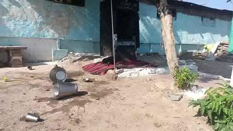 मुंगावली नगर के भुजरिया तालाब स्थित श्री शनिदेव मंदिर पर महिला द्वारा पूजन सामग्री फेंककर पुजारी को कहे अपशब्द पुजारी द्वारा पुलिस थाना मुंगावली में दिया गया शिकायती आवेदन की सख्त कार्रवाई कि मांग