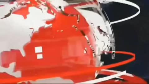 सुनिए सरफराज के परिवार की महिलाओं का बयान 
बहराइच के महराजगंज में राम गोपाल मिश्रा की गोली मारकर की गई हत्या के मामले में गुरुवार को सुनवाई के दौरान कोर्ट के बाहर काफी भीड़ रही। कोर्ट ने मुख्य आरोपी को फांसी की सजा सुनाई है। जबकि अन्य नौ लोगों को उम्रकैद की सजा सुनाई है। इससे पूर्व परिवार के लोगों ने एकतरफा कार्रवाई का आरोप लगाया।