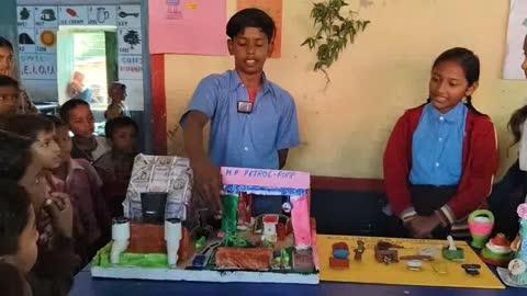 लखीसराय जिले के सूर्यगढ़ा प्रखंड अंतर्गत उत्क्रमित मध्य विद्यालय मानुचक में शनिवार को संकुल स्तरीय टीएलएम मेला का सफल और प्रेरक आयोजन किया गया।