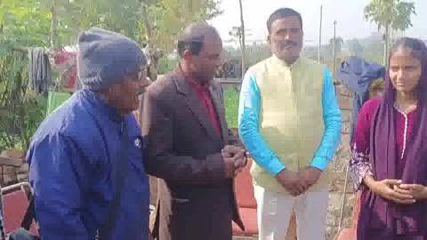 #जहां_चाह_वहां_राह ... इस कामयाब एवं होनहार बेटी की नसीहत को सुने और अपनाएं।
PVM आज सचमुच इस बेटी आलिया परवीन को सम्मानित करके गौरांवित हुआ।
❤️
#ProudMoment #AirForce #AirForceSelection #Hazaribagh #jharkhand #hazaribaghnews #JharkhandNews