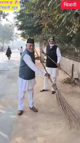 #आर डब्ल्यू ए ने चलाया सफाई अभियान #झाड़ू लेकर निकले सभी सदस्य