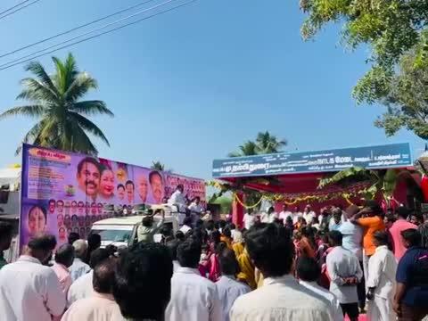 பர்கூரில் அதிமுக முன்னாள் மக்களவை துணை சபாநாயகர் மு.தம்பிதுரை பேச்சு.