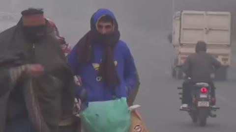 ஊட்டியில் உறைபனி.