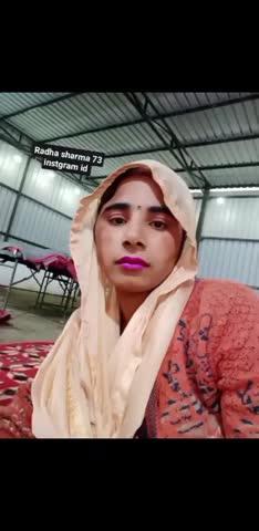 ये औरत अब तक बहुत शादी कर चुकी है इसका नाम राधा उर्फ यशोदा गांव शायरा थाना शेरगढ़ की रहने वाली है इसकी शादी पहले गांव भद्रवण भदौड़े थाना मांट में हुई थी तीन बच्चे भी थे एक लड़का और दो लड़की लड़का 10साल का है और इसकी दूसरी शादी मथुरा में राकेश के साथ हुई है और तीसरी शादी इसकी गांव नंद नगरिया मांट के पास हुई थी चौथी शादी गांव भगवानगढ़ी तिलकागढ़ी नौहझील में हुई है और इसके बहुत ज्यादा अफेयर भी चल रहे हैं अब इसकी शादी माल गांव छोटी कोसी और भैंसे गांव मथुरा के पास गांव माल में संतोष ठाकुर के साथ कर ली है माल गांव मथुरा के पास छोटी कोसी के पास संतोष ठाकुर पिता हुकम सिंह माता हरदोई देवी के बेटे के साथ है अब ये औरत 🙏🙏🙏🙏🙏🙏🙏🙏🙏🙏🙏 जो भाई माल गांव या छोटी कोसी या फिर भैंसे गांव का हो तो 🙏🙏 इस वीडियो को माल गांव मथुरा तक पहुंचा दो 🙏🙏 जायदा से ज्यादा शेयर करें इस औरत के फोटो को कोई लड़का इसके प्रेम जाल में न फंसे जहां भी ये औरत मिले तुरंत बता देना पर 🙏🙏🙏🙏 हाथ जोड़कर बोल रहा हूं इस वीडियो को ज्यादा से ज्यादा शेयर करें