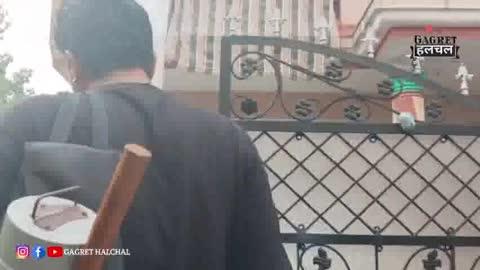 🐍 सांप पकड़ने से संबंधित किसी भी आपात स्थिति में जितेंद्र तुरंत उपलब्ध हैं।
📞 संपर्क करें: 93182-28777 | 98828-28777