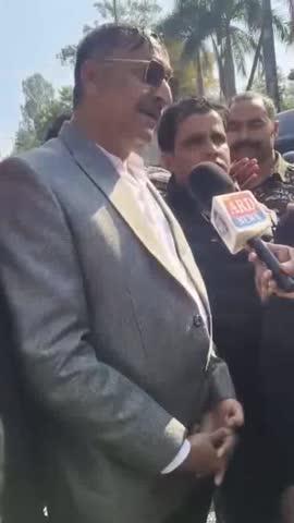 #भाजपा से मुख्य मंत्री मोहन यादव ने ब्राम्हण और सवर्णों के ऊपर अत्याचार की सारी हदें पार कर दी मोहन यादव ने पुलिस से लाठी चार्ज करवाई और वाटर कैनन के बौछारकरवाई कड़के के ठंड में 
#संतोष वर्मा को बर्खास्त करने और उनके ऊपर एफआईआर दर्ज कर जेल भेजने के लिए आज सवर्ण और ब्राम्हणों ने मुख्य मंत्री आवास का घेराव कर संतोष वर्मा के खिलाफ आंदोलन किया था 
आज जी भरकर सवर्णों को ठंडी में पानी सींच कर पिटवा दिए भाजपा से मध्य प्रदेश के मुख्य मंत्री 
हिसाब बराबर कर रहे  CM साहब 🔥🔥