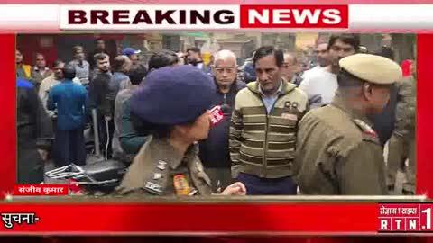 दिल्ली :
शाहदरा थाना रामसरोवर पार्क क्षेत्र के अंतर्गत दिन दहाड़े मन्दिर में कुसुम शर्मा की चाकू घोंपकर हत्या,