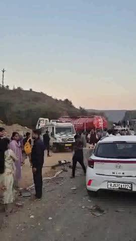 ઉદેપુર હાઇવે ગંભીર અકસ્માત..