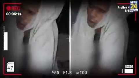 नवादा : युवकों ने पहले मोहम्मद अतहर का नाम पूछा "नाम सुनते ही जबरन साइकिल से उतारकर 8 हजार रुपए लूट लिए।
हाथ-पैर बांधकर एक कमरे में बंद कर दिया।
पैंट उतारकर प्राइवेट पार्ट चेक किया, प्राइवेट पार्ट में पेट्रोल डाला।
स्टील की रॉड से सिर पर मारा गया ।
सीने पर चढ़कर गला दबाया गया।