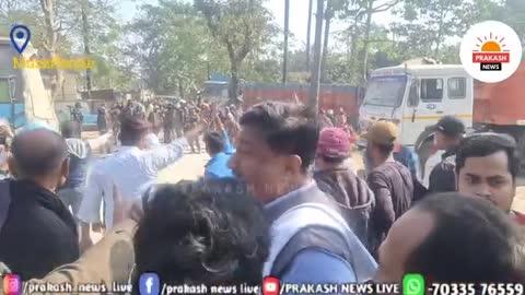 झारखंड के खाती थाने के अंतर्गत रिमांड के लिए लड़के के साथ मारपीट में थाने में लड़का का द म टूट गया