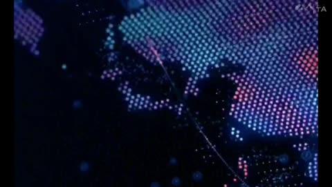 बिग ब्रेकिंग : बिहार में शराबबंदी के बाद से गोपालगंज पुलिस के द्वारा लगातार शराब माफियाओं के खिलाफ कार्रवाई कर रही है। इस दौरान कुचायकोट थाना क्षेत्र के भठवा के पास से उत्पाद पुलिस ने एक ट्रैक्टर ट्राली को बरामद किया। ट्रॉली के अंदर बॉक्स बनाकर छुपाई गई 216 लीटर विदेशी शराब बरामद किया। इस मामले में पुलिस ने मुजफ्फरपुर के एक तस्कर को गिरफ्तार किया है। गिरफ्तार तस्कर से पूछताछ के बाद उसे मध निषेध अधिनियम के तहत न्यायिक हिरासत में भेज दिया गया।
उत्पाद अधीक्षक अमृतेश कुमार ने बताया कि उत्पाद विभाग को एक इनपुट मिली थी कि उत्तर प्रदेश से शराब कि एक खेप लाई जा रही है, सूचना के आधार पर पुलिस के द्वारा वाहन जांच में संदिग्ध ट्रैक्टर को रोककर जब उसकी तलाशी ली गई तो ट्रॉली के अंदर बॉक्स बनाकर छुपाई गई विदेशी शराब बरामद किया गया। इस मामले में पुलिस ने मुजफ्फरपुर जिले के साहेबगंज थाना क्षेत्र के वासुदेवपुर  सराय के कमलेश तिवारी को गिरफ्तार किया है। गिरफ्तार तस्कर ने बताया कि वह शराब की खेप कुशीनगर से उठाया था और मुजफ्फरपुर लेकर जा रहा था...