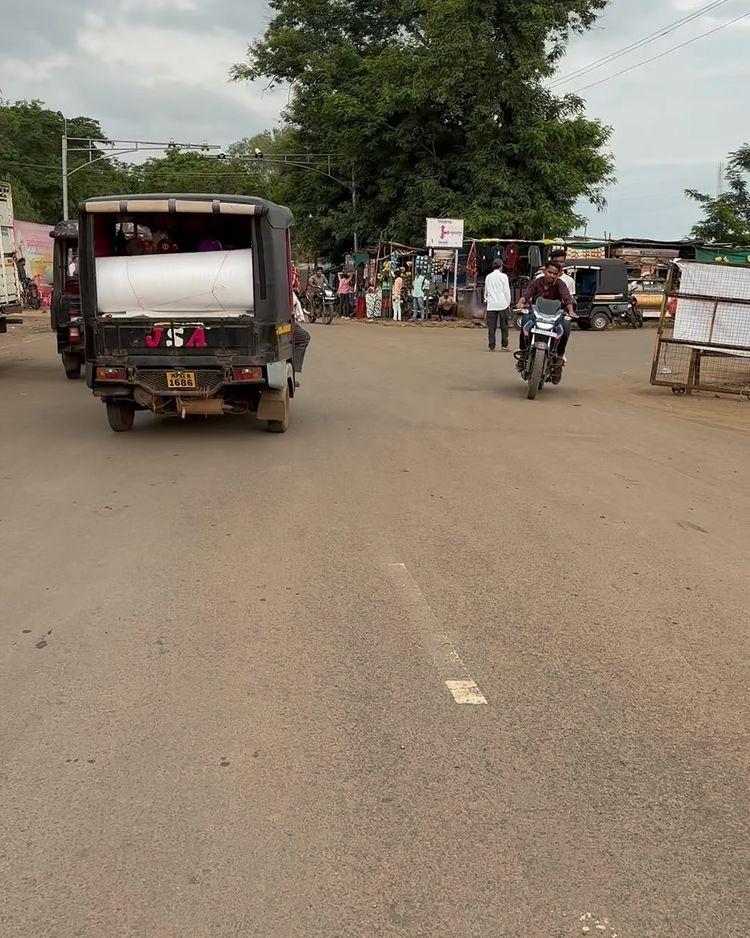 #road #accident #careless #mp #police #india #instagram #family #dindori #mandala #seoni #jabalpur #raipur #cg #traffic #police #dindori #kamleshahirwar #
Traffic niyamon ka palan karna kauri hai