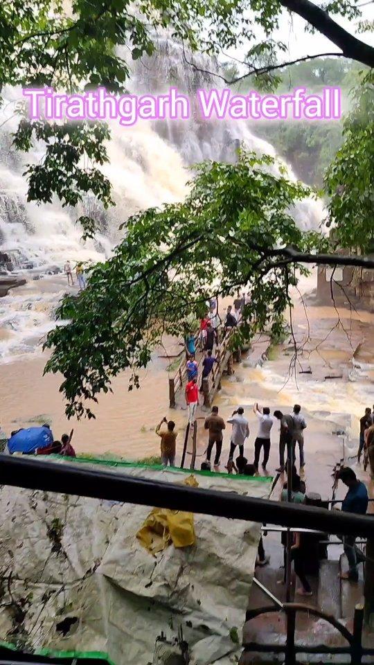 Experience The Scenery Beauty Of Waterfall in Chhattisgarh 🤗 
📍 Hidden waterfall Kundruk Waterfall 
📍 Tirathgarh Waterfall 
📍 Chitrakoot Waterfall
