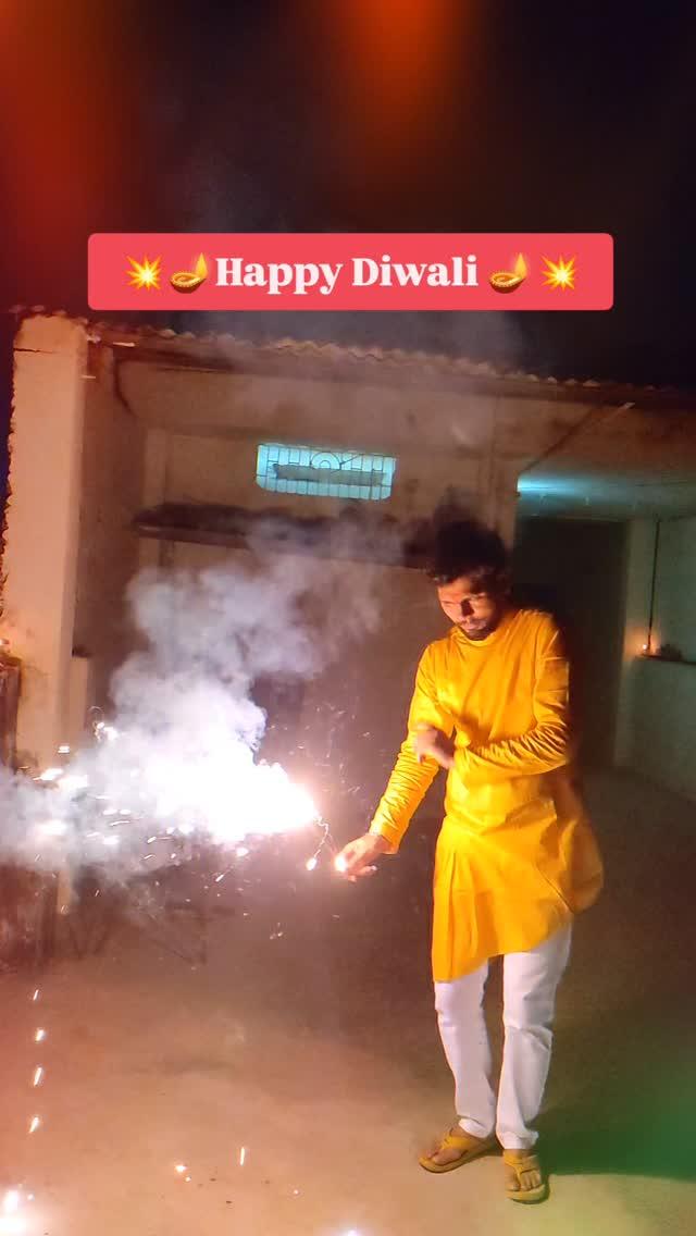 Happy Diwali
आप सभी को दिवाली की ढेर सारी शुभकामनाएं ❤️