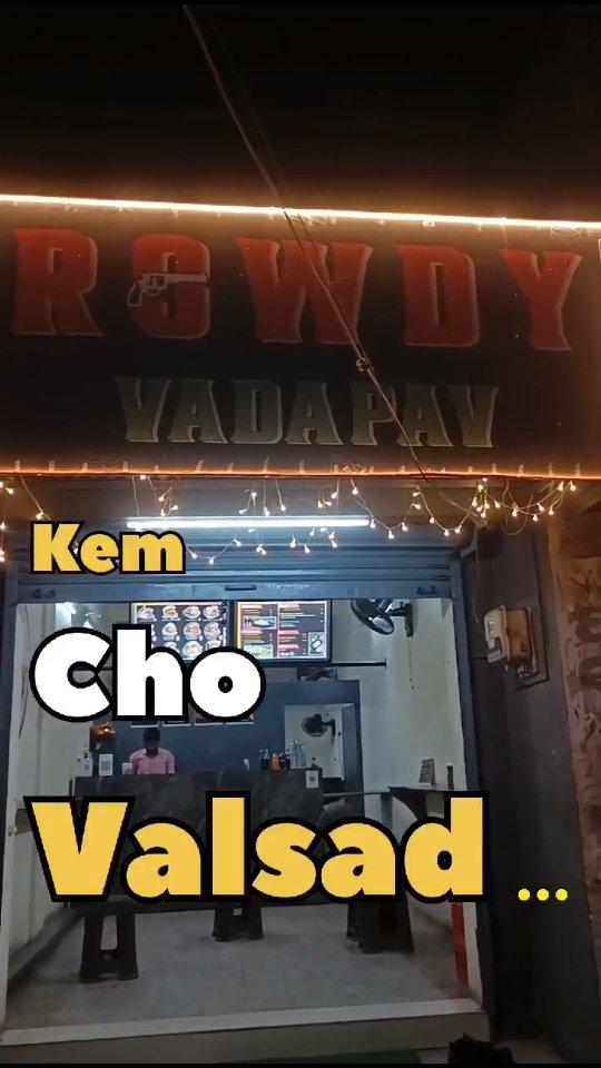 Aavo cho ne Rowdy vadapav!!