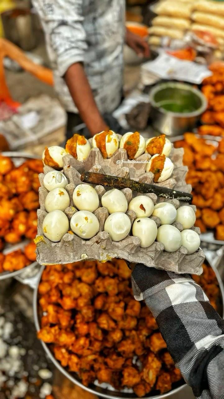 Famous Sonepur Mela ka Pakoda⬇️⬇️
This video does not intend to defame or degrade any individual person/group/community but has been covered to create awareness among all
The video wants to highlight how many street hawkers at many areas (not in one particular region) are neglecting HYGIENE
The fact that flies are almost everywhere, they must use precautions to avoid at their respective stalls/carts
While many hawkers practice safety standards and take appropriate measures for hygiene, vendors who ignore are actually a threat
Each fly carries a different level of larva/instars
Black flies: Have six or seven instars
Most Nematocera: Have four instars
Brachycera: Have five to eight instars
Cyclorrhapha: Have three instars

Now, why am I pointing this out? I visit a lot of stalls/carts/vendors and have multiple times raised the concern(s) with them and through this video I wanted to highlight the reality
Also, to aware the mass, somehow I found this particular place largely upsetting
The fact that I mentioned about the water in which the man dipped his hand before taking out what needed to be cooked is well known to change colours but the water should not be reused above an hour
To add further on this, the water which he has been using since 8am (I recorded at 12:20pm) got too infected and was useless by this time
It was just removing the batter and not cleaning his hand
Thus, multiplying the danger
On the other hand, the most unnoticed part is the fact that they kept the boiled eggs after peeling on the same tray/crate which comes on delivery which the actually the most polluted of all
Now the choice is entirely yours, whether to eat or refrain
While, I have been and would be certainly eating at many such places to shoot/cover/create contents, it is not at all advised for my audience to stop by such places where I am speaking about the issues
Follow foodiesamaristas 

⛔️NO REPOSTS ALLOWED⛔️