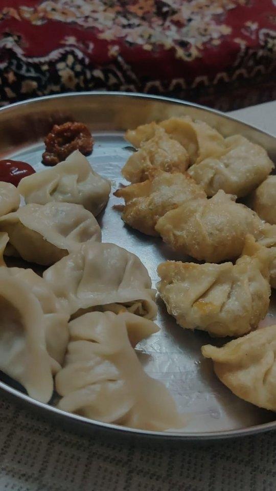 Home made veg momos
mandi #kulu #food #instagram #shimla #una #kangra #reels #hamirpur #jammu kashmir