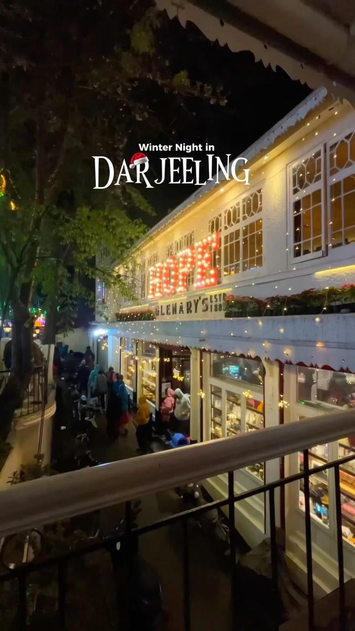 Cold , Cozy and utterly charming ♥️🧑‍🎄🧣🧤🧦

SAVE | SHARE | TAG✅

Don’t forget to bring warm clothes if you’re visiting Darjeeling during winter season ❇️✅