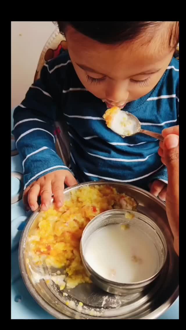 Veg -rice/kichidi 🍅🥕🥦🥣#10monthsold 
#babyboy #trendingreels #trend #baby#karimnagarbabies #karimnagarbabyphotographer #karimnagar #karimnagar_shootouts #karimnagardairies #foodie #food#lunch #lunchseries🍽️ #shoot