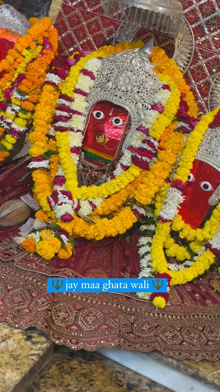 🔱 jay mata di 🔱 #ghatawalimaa #jaymaa #jaymatadi #chamundamatamandir #udaipur #matajitemple #idanamata #jaymaakrni #kalikamata #chittorgarh #udaipurblogger #debarimataji #awrimata #réel #reels #reelsvideo dharmendraa_vaishnav