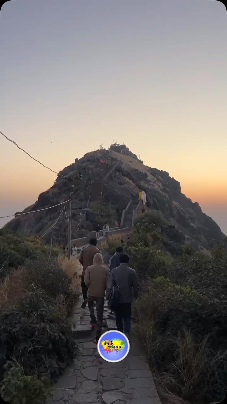 Girnar 

Follow rangchhe_junagadh