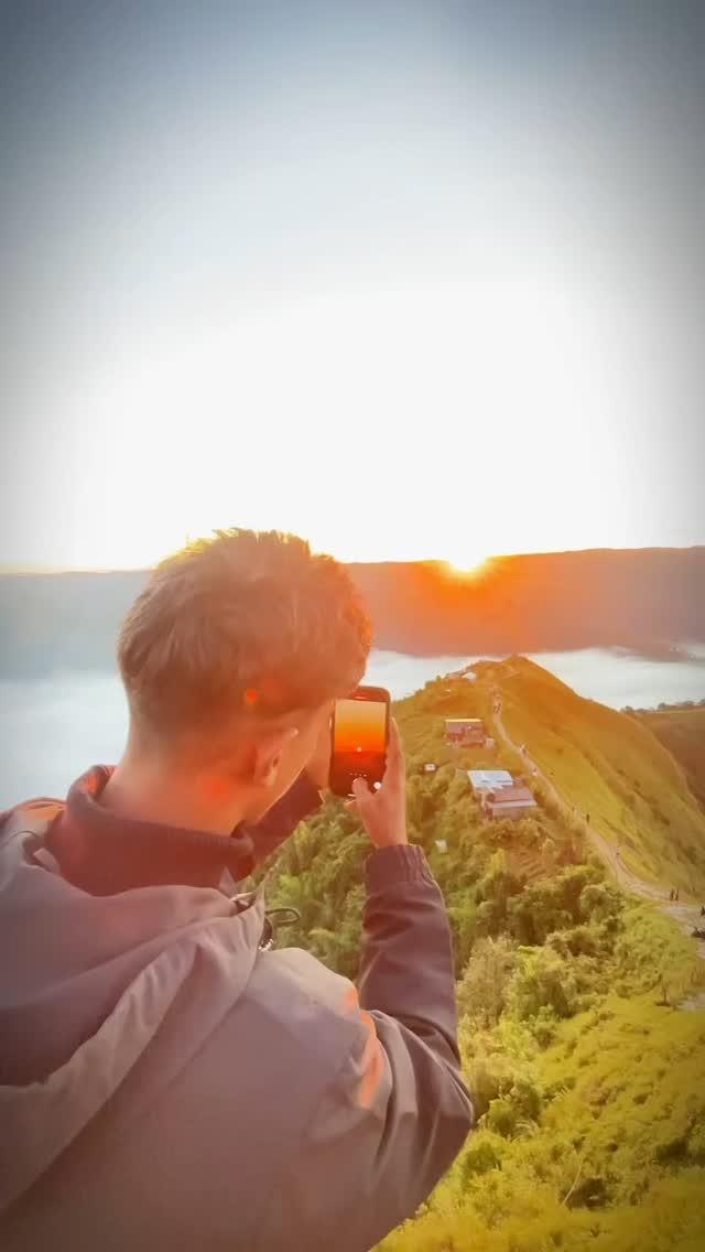 Meghalaya, Nongjrong 😍

VC: nabi_cinematography 

Follow iloveguwahati_ for more
Follow iloveguwahati_ for more
Follow iloveguwahati_ for more

Use #iloveguwahati Tag Us To Get Featured