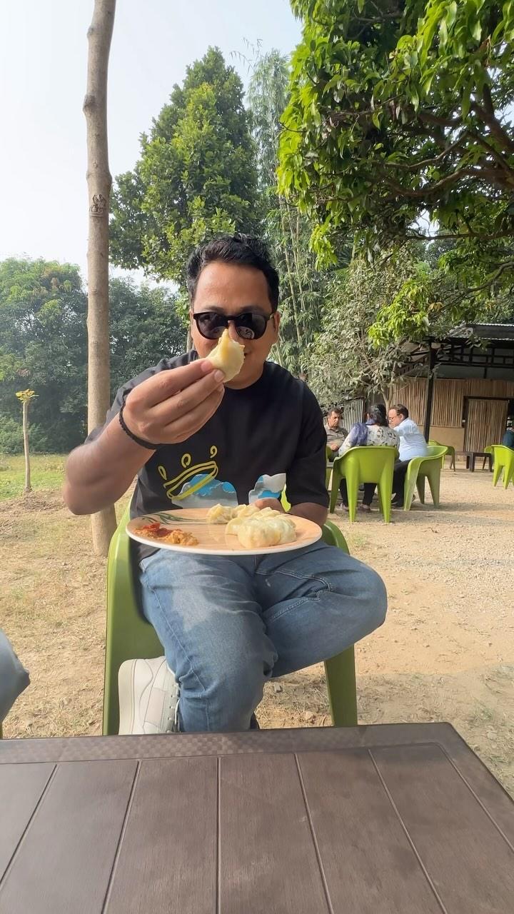 Hidden gem alert! 🌳🍃 Just visited Jhutmut Vatika, an open space surrounded by nature where you can enjoy delicious, simple food
Perfect for a relaxing day out! 🌿🥘 You guys will love it!

Follow : dehradunfoodies