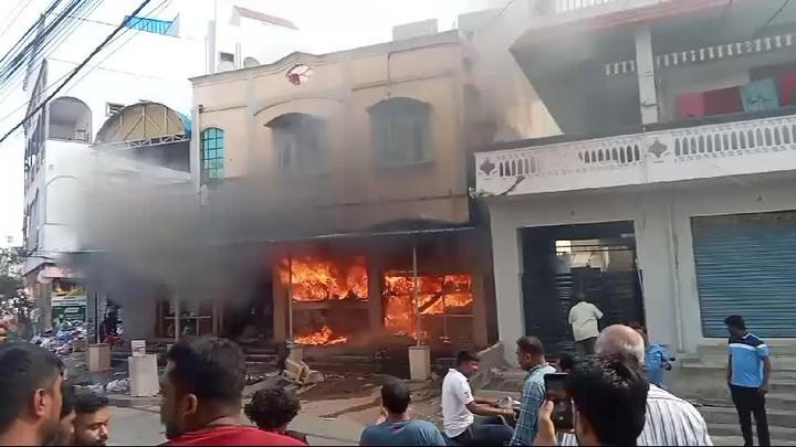 Rangareddy: Major Fire Accident in Shivrampally Under Attapur Police Station Limits

A massive fire broke out at Sri Lakshmi Cloth Textiles, a garment store, causing panic among locals as thick smoke engulfed the area
The fire brigade rushed to the scene after being alerted by residents and successfully extinguished the flames
The incident is suspected to have been caused by a short circuit, resulting in property damage estimated at around ₹10 lakh
Police have registered a case and initiated an investigation