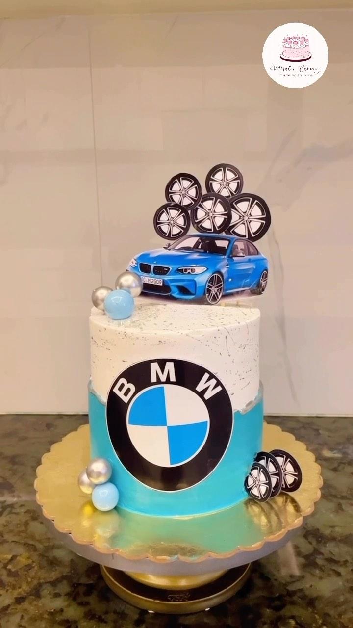 Customised “BMW Dream Ride Cake”🚘🏁in frame🎀
Flavouring: Icecream falooda🍦& Rich White Forest🍫