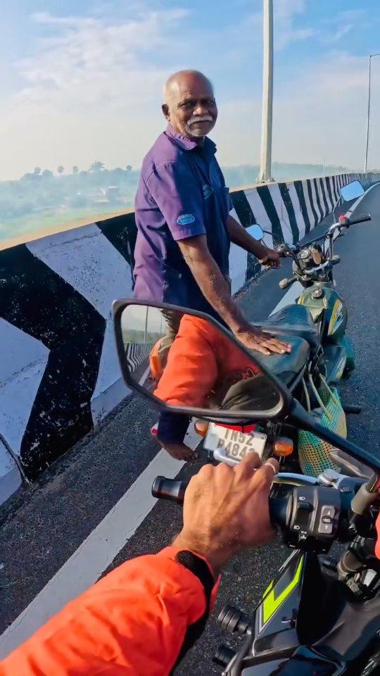 No extra petrol, uncle bike problem on highway 🛣️ 🤗