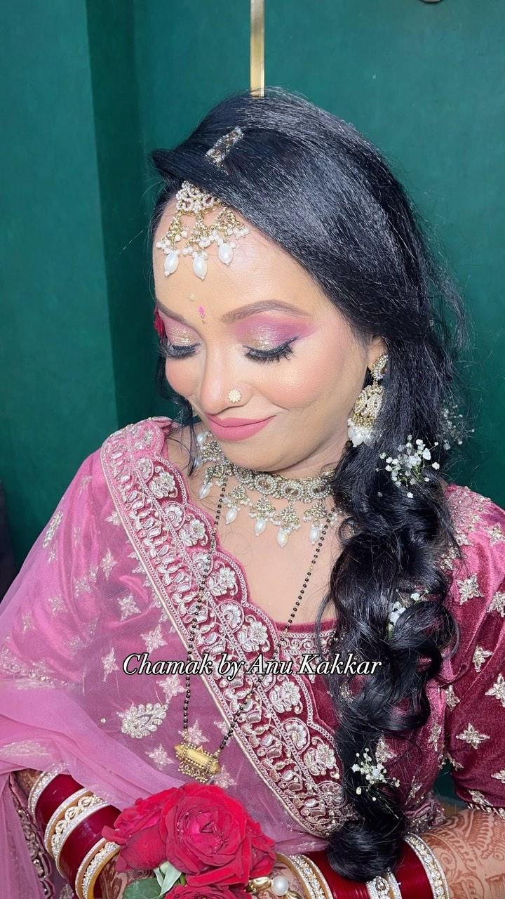 Deepa ji for her 25th Anniversary ✨ 
Given her clean base and heavy glitter eyes♥️♥️