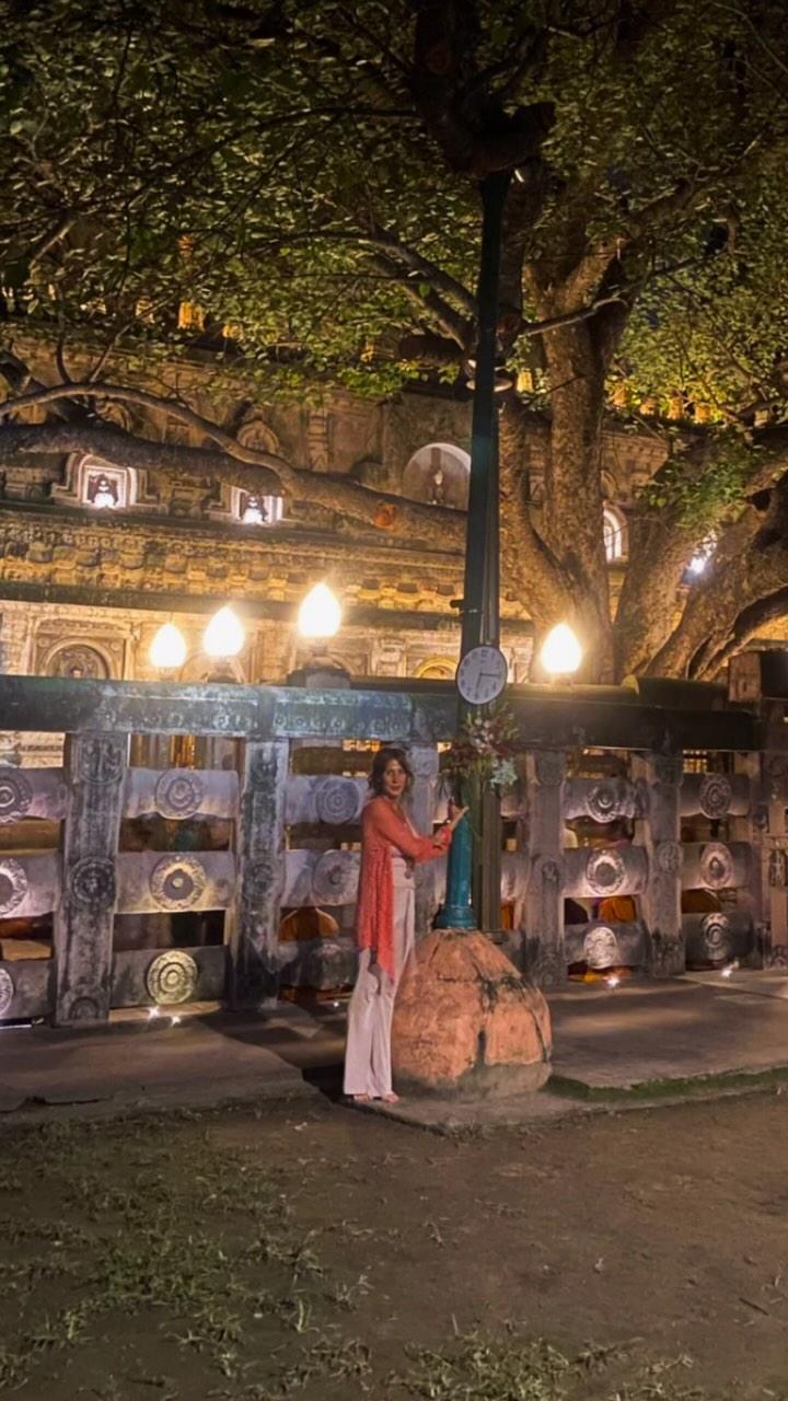 The beauty of #mahabodhitemple- a major world heritage site & place of #pilgrimmage 💕 I was #blessed to have a special visit with my good friend Vishal, a teaching #monk who oversees an #orphanage in #BodhGaya #India under the guidance of the #DalaiLlama
Vishal’s #children #flourish in this thoughtful, #compassionate environment, but resources are always needed and MUCH appreciated🙏
Help us spread the #abundance of  #Thanksgiving with those in need 
even a little goes a long way toward a warm meal, clothing, education & more!
Donate now by clicking the link in our bio 🌺🌸💎

Here is a message direct from Vishal: “In our temple, we have 50 children who are studying, and I oversee their well-being, including providing food, clothing, and education
While the temple supports these efforts, but we need additional support
I am seeking help to give these children a better life
If you’re willing to support, your help would make a big difference, and I will continue working to help them
Your generosity would be greatly appreciated
Vishal Kumar 💎 https://www.paypal.me/nikhilkalyan