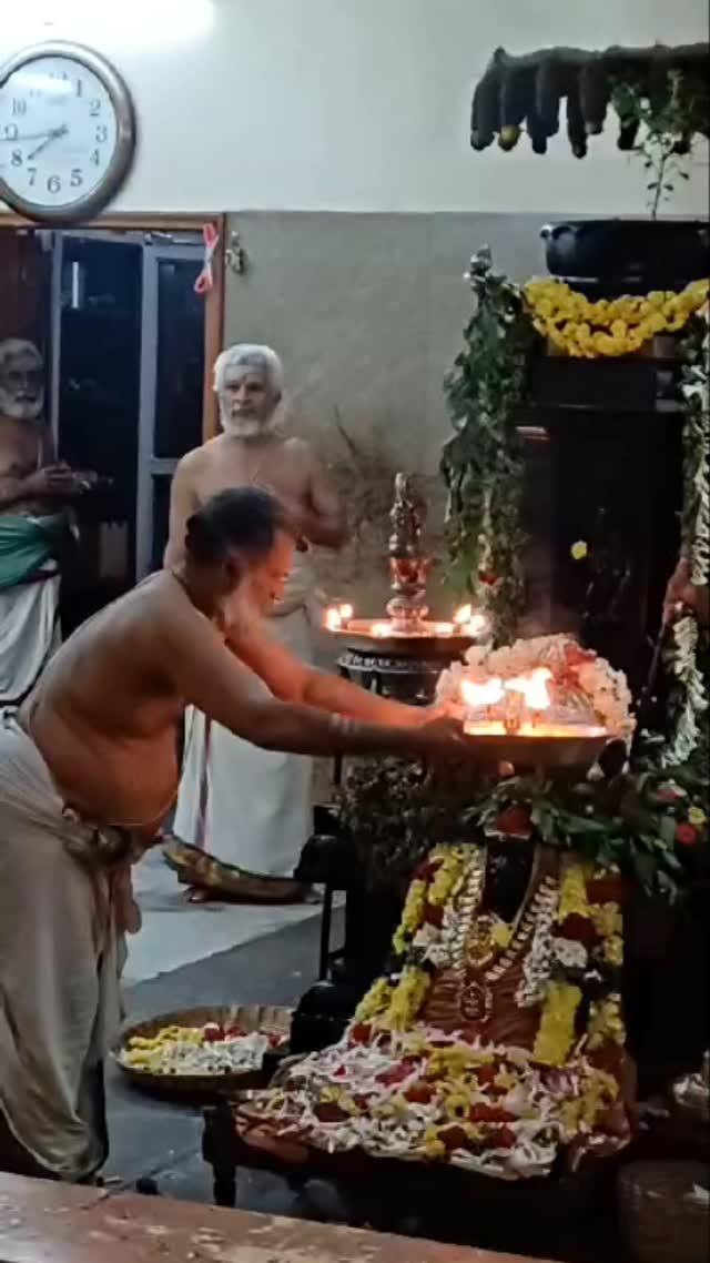 Friday Night Deeparadhana Darshanam of Maha Periyava Brindavanam 22/11/24