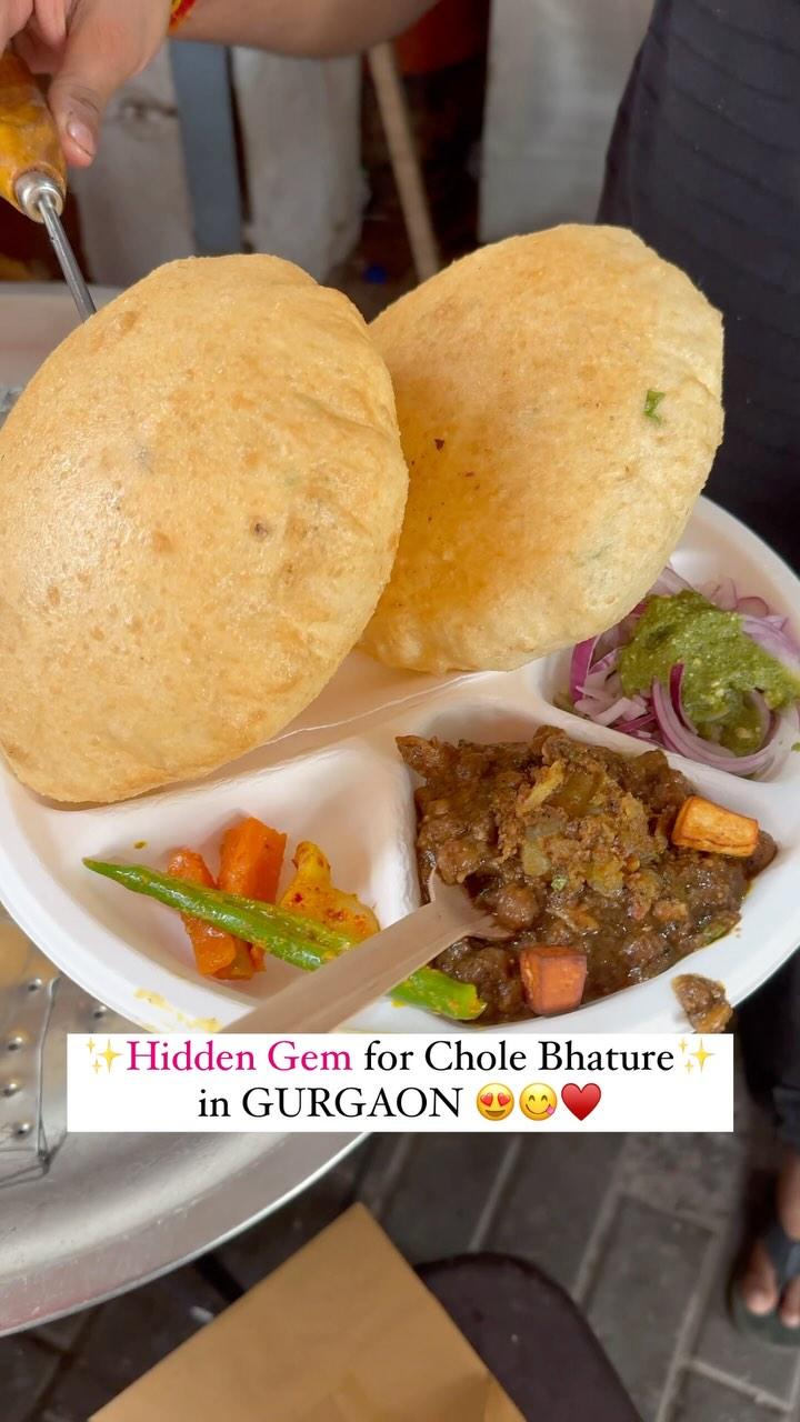 Chole Bhature lovers, you just can’t miss this 😋😍

Ahuja Chole Bhature, Sector 7, Gurugram

I just love the taste and texture of chole, the right amount of spices made this chole bhature the best 😍

You can visit them, they are delivering on call (numbers are at the end of the reel) and available on Zomato too
Enjoy!

For more of Gurgaon’s yummy food finds, follow me triptanegi1 ☺️

cholebhature #weekend #gurgaon #gurgaonfood #sunday #gurugram #delhifood #punjabi #gurgaonblogger #gurgaonfoodie #gurgaontimes 

What to do on weekends inGurgaon | Best place for chole bhature in gurugram | best place for food on weekends